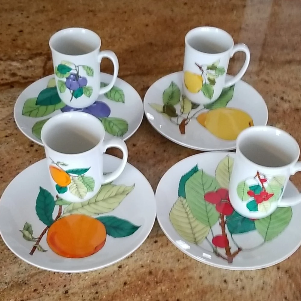 VTG Eden fine China Toscany Japan Fruit 8-pc set